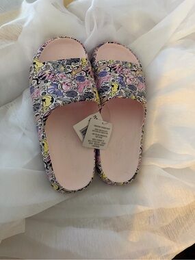 Skechers Pink Multi-Color Printed Slide Sandals